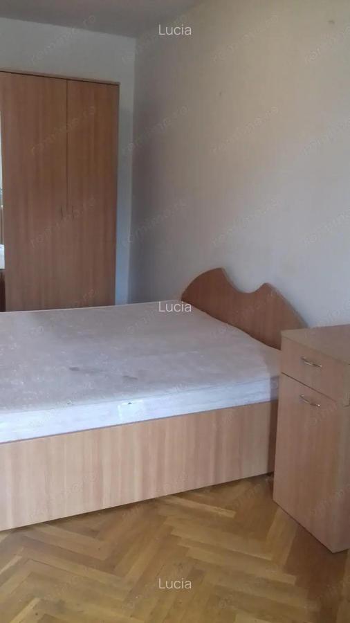 Apartament cu 3 camere etajul 3 din 4 Complexul Studentesc - 1