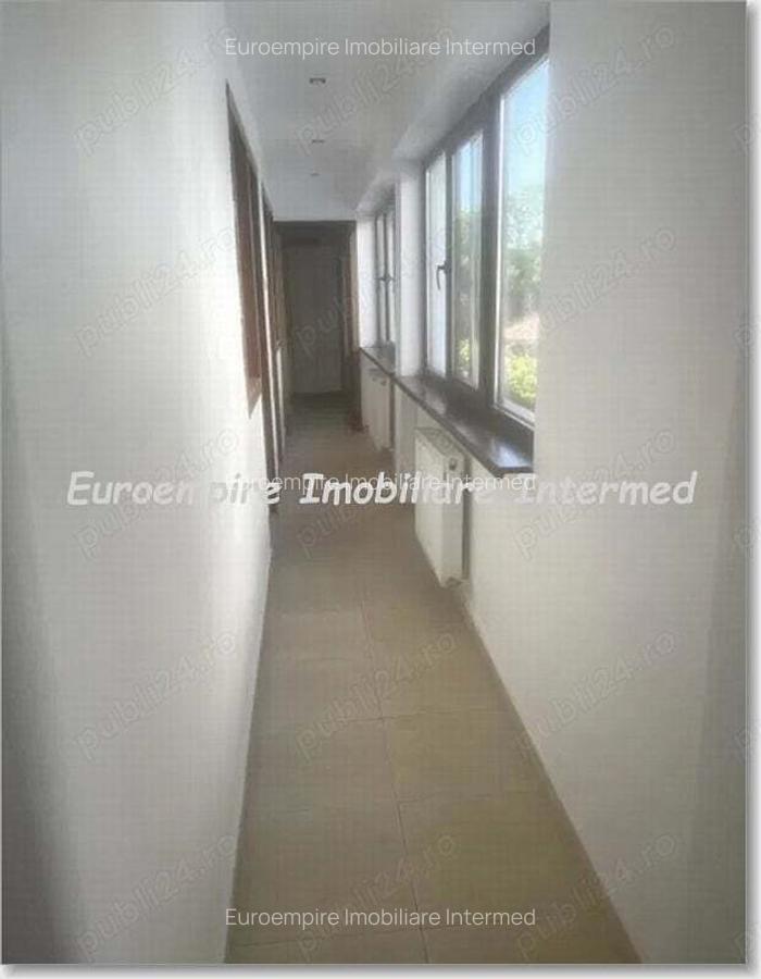 Vila de inchiriat zona FALEZA NORD - 4