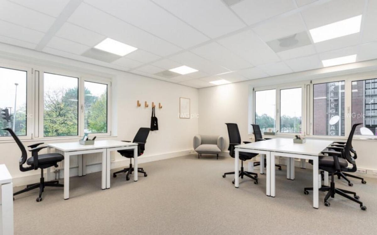 Spa?iu de birou tip open-plan pentru 10 persoane in Regus Green Gate - 1