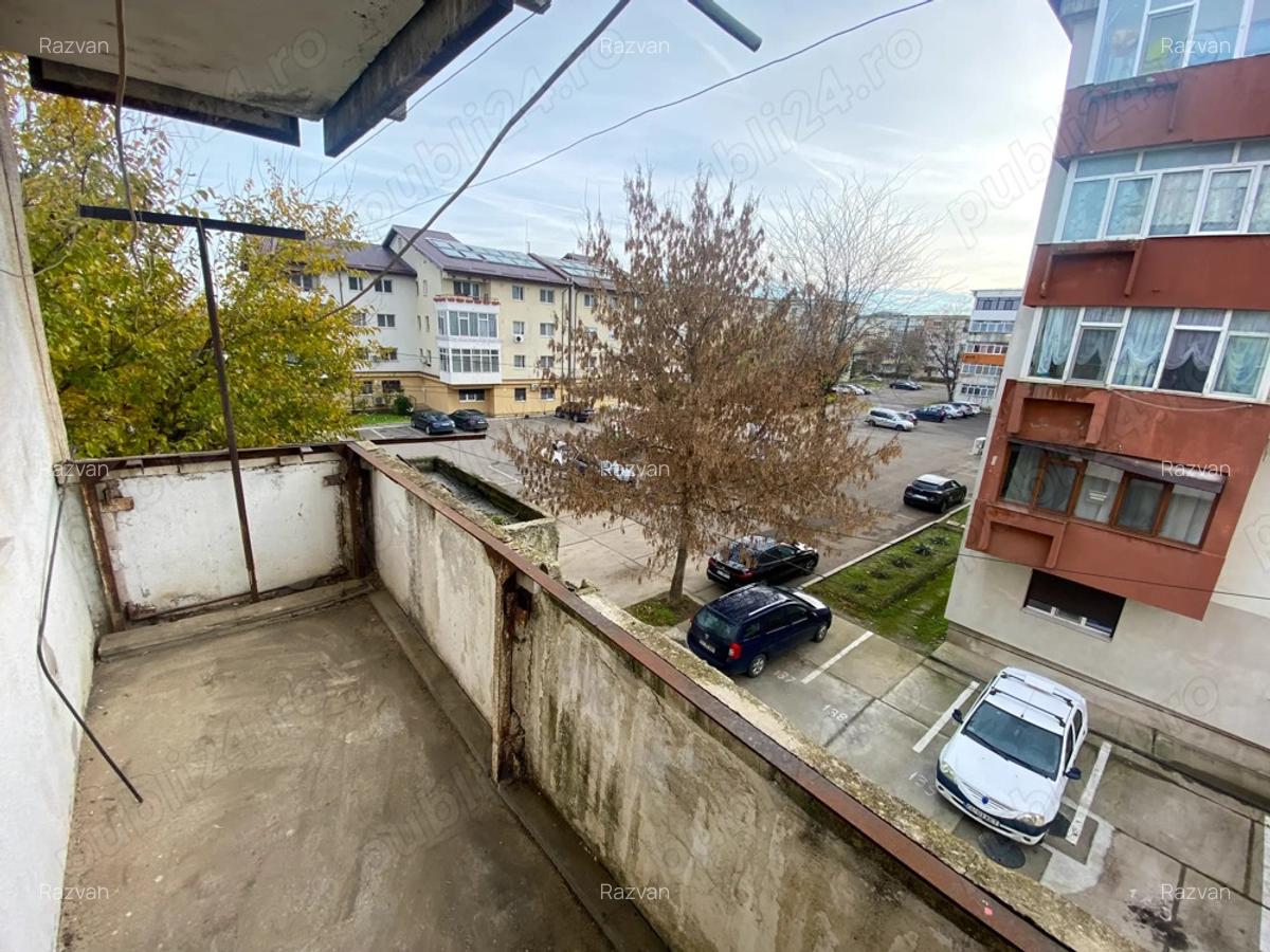 Vand apartament cu 3 camere 2 bai 1 debara 2 balcoane - 4