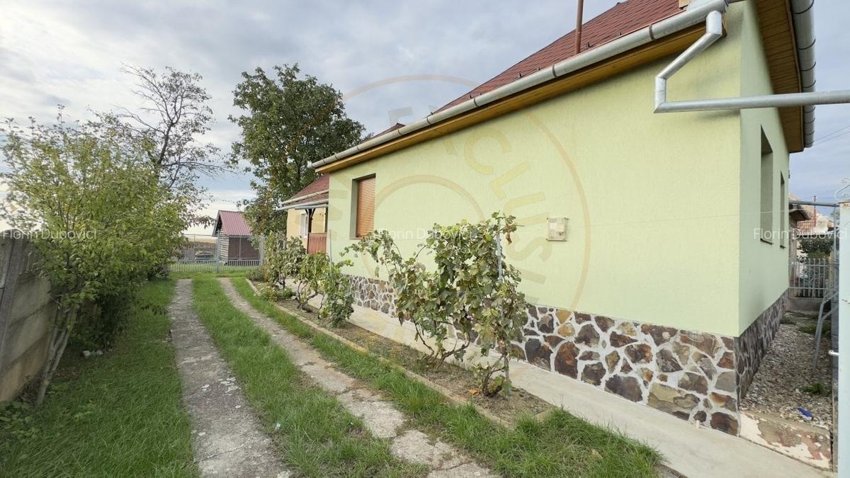 Casa 4 camere, Teren 3.405 mp Loc. Dindestiu Mic Jud. Satu Mare-Comision 0% - 2