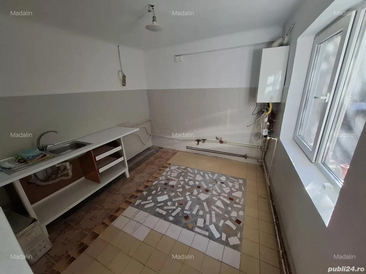 Vand casa langa B-dul Laminorului - 7