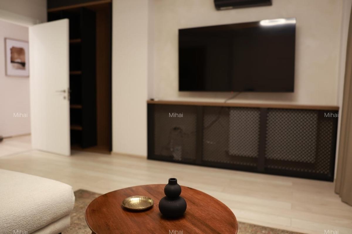 𝐏𝐄𝐍𝐓𝐇𝐎𝐔𝐒𝐄  + 𝐩𝐚𝐫𝐜𝐚𝐫𝐞 𝐬𝐮𝐛𝐭𝐞𝐫𝐚𝐧𝐚̆ + 𝐛𝐨𝐱𝐚̆ - 4