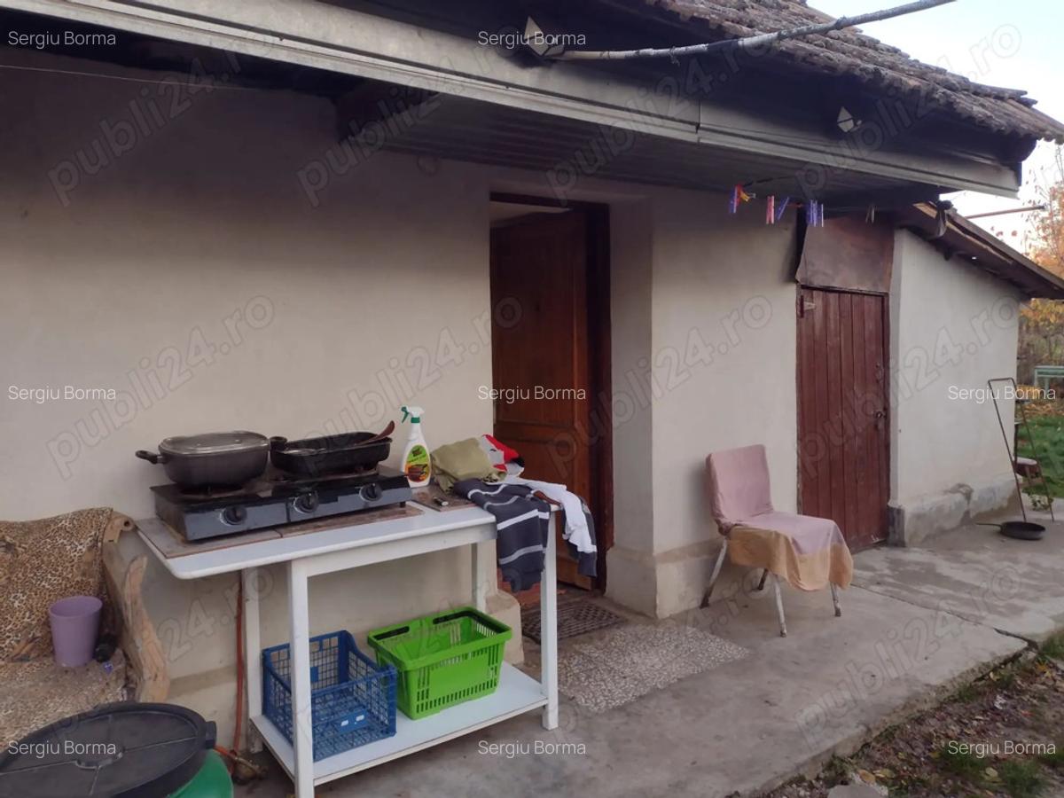 Casa de vanzare la tara, teren generos locatie linistita - 8