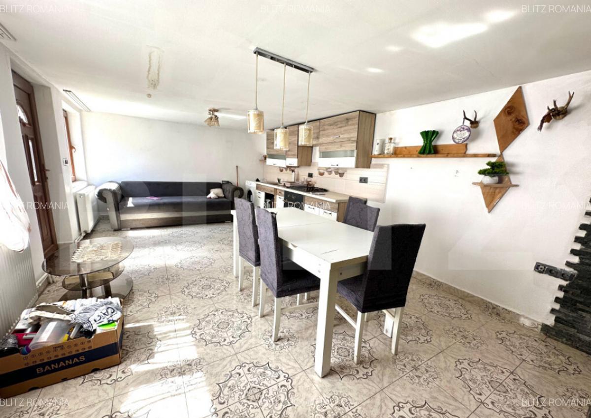 Casa recent renovata, mobilata ?i utilata Cut, jud. - 10