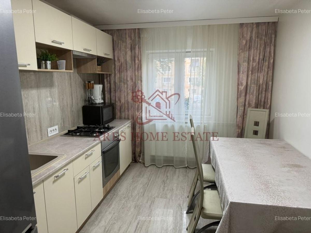 Zona Soarelui- Sud Plaza, 3 camere, 2 bai, etaj 1. Bucatarie inchisa. - 9