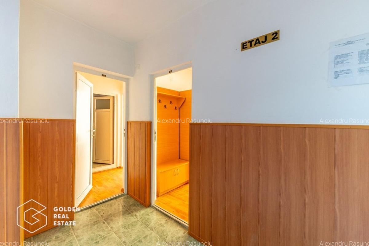 Cladire cu 24 camere, langa Castelul Regal Savarsin - 15