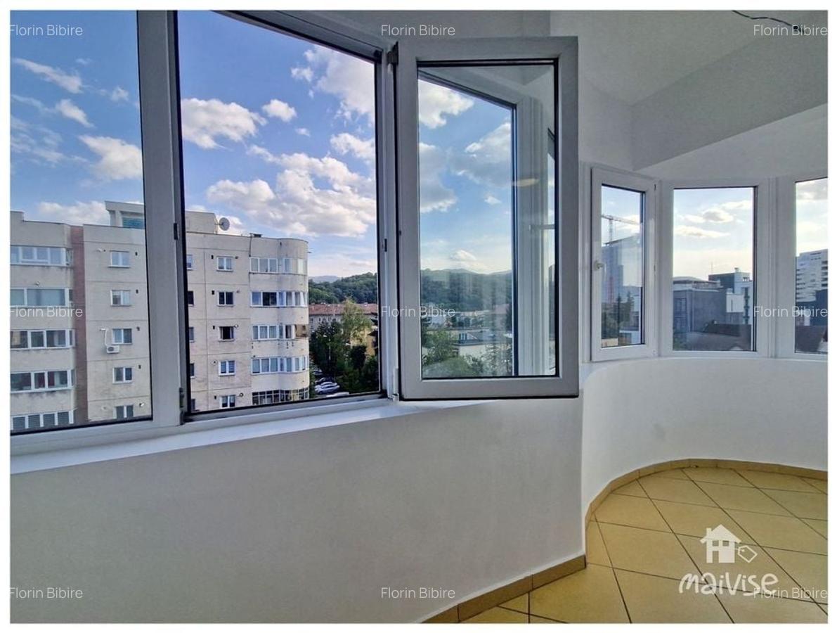 Apartament 3 camere de inchiriat, str Toamnei- Centrul Civic - 16