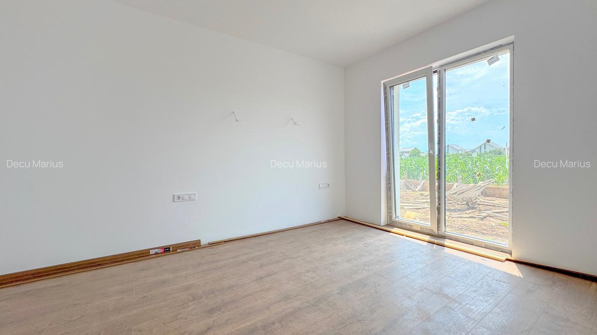 Casă cu 3 camere în Sânpetru - 13