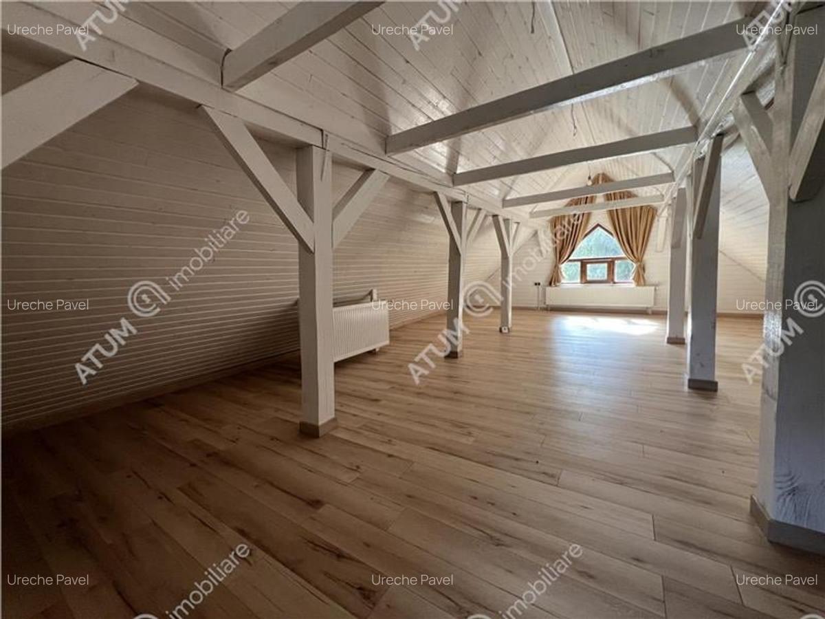 Cabana cu 7 camere 7 bai si teren 1000 mp in Avrig zona Mlaci - 12