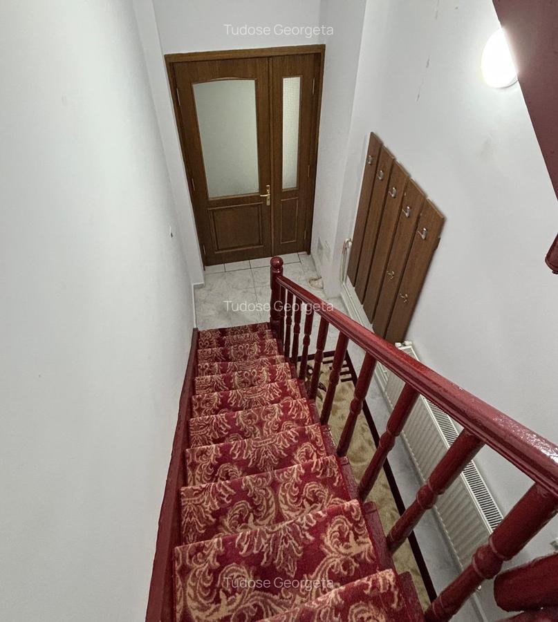 Casă cu 4 camere în Central - 18