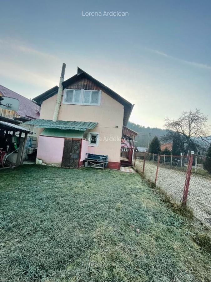 Casa de vanzare la poalele Vladeasa - 2