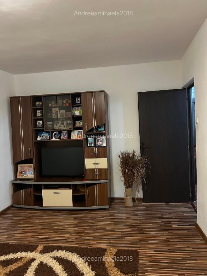Vând apartament 2 camere în zona malll - 4