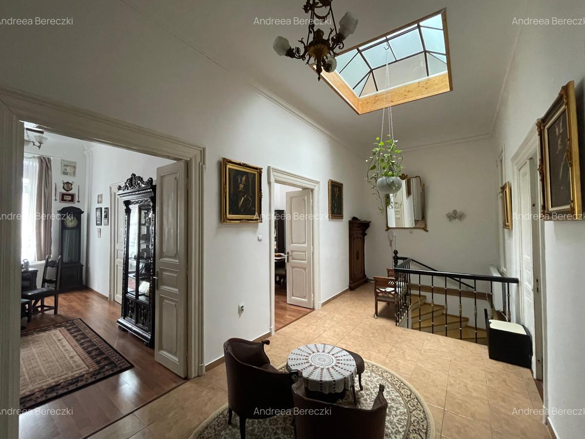 Apartament spectaculos de 4 camere într-o vilă cu farmec istoric, Victoriei - 10