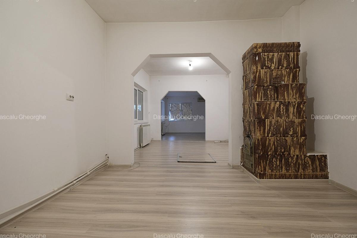 TEI TOBOC - Petricani, casa exceptionala din caramida, 4 camere si 200 mp. teren - 9