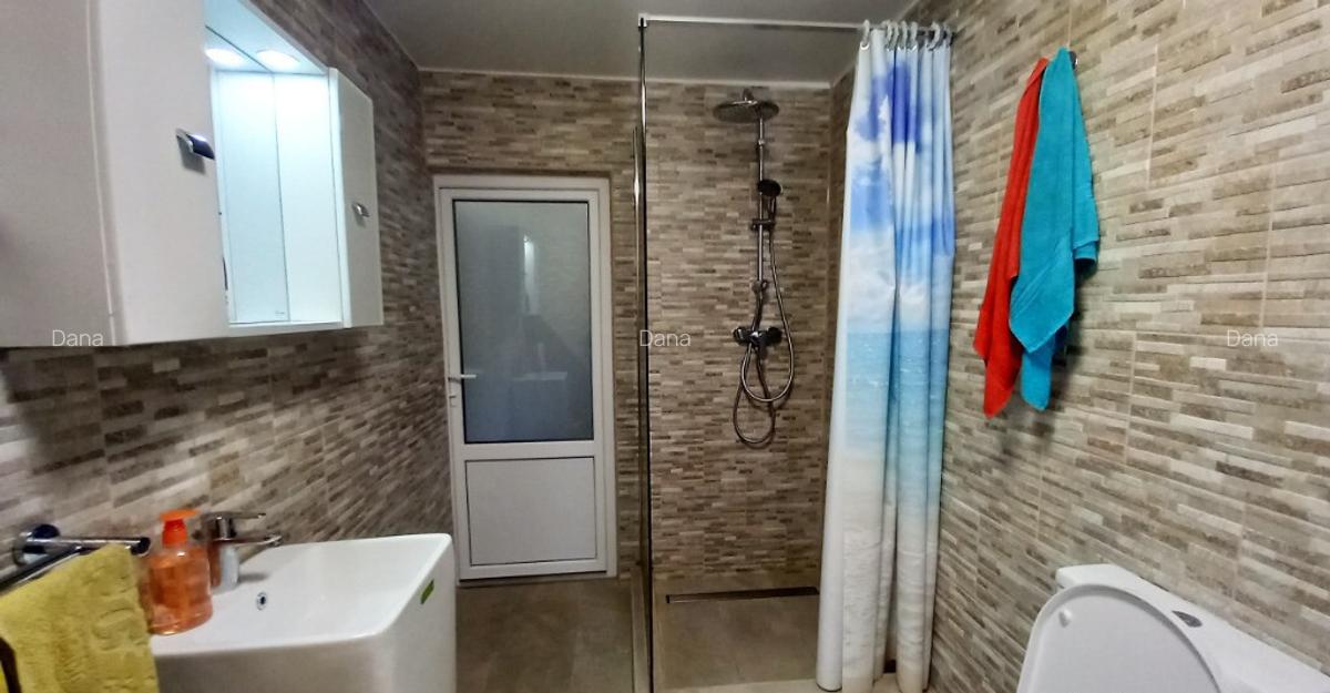 Sinaia ultracentral - apartament 4 camere la mansarda in vila P+1+M - 16