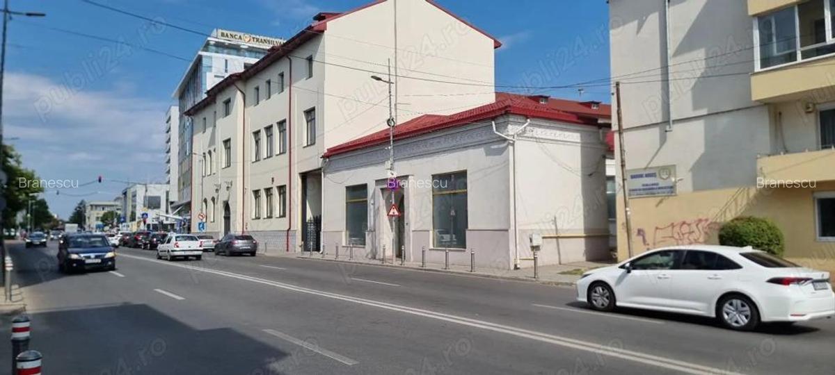 Inchiriez spatiu ultracentral Pitesti, 700 mp, vitrina mare stradala - 3
