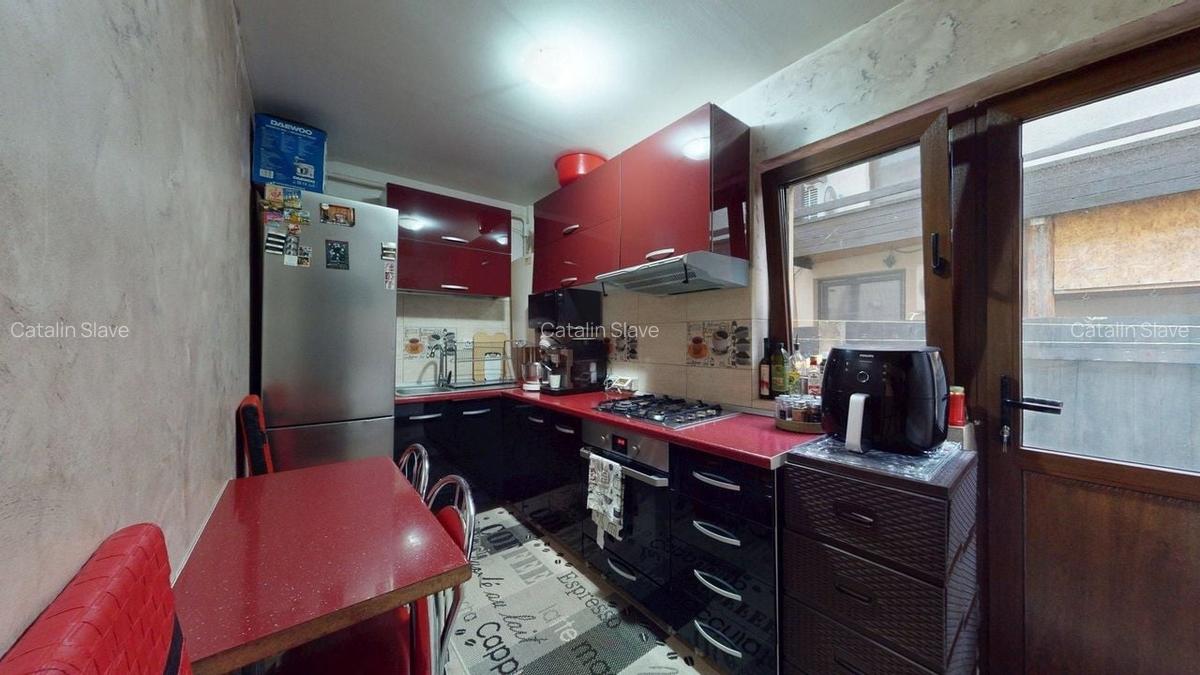 Vila insiruita Amurgului - Metrou Dimitrie Leonida - 11