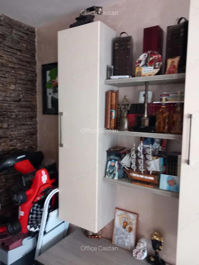 Apartament de vanzare - 4