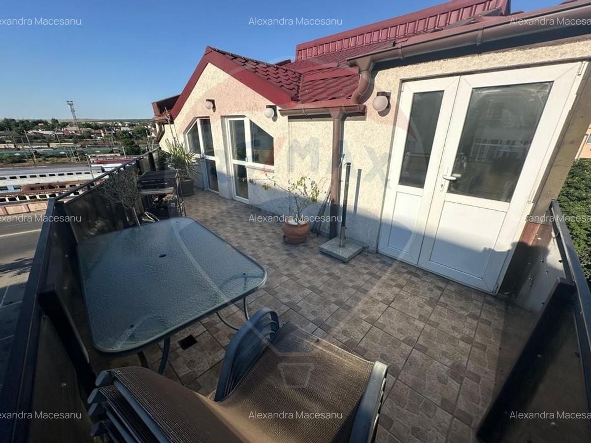 Apartament cu 4 camere de vanzare in zona Rovine - 17