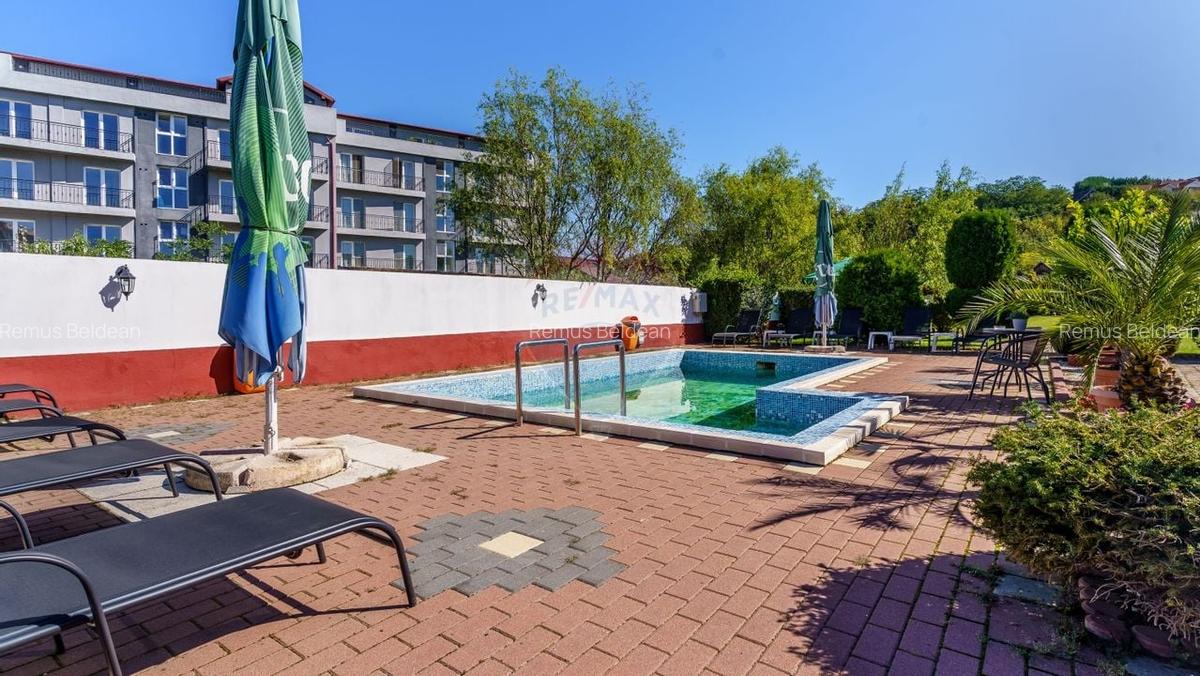 Pensiune cu 16 camere de vanzare, potential investitie,COMISION 0 - 2