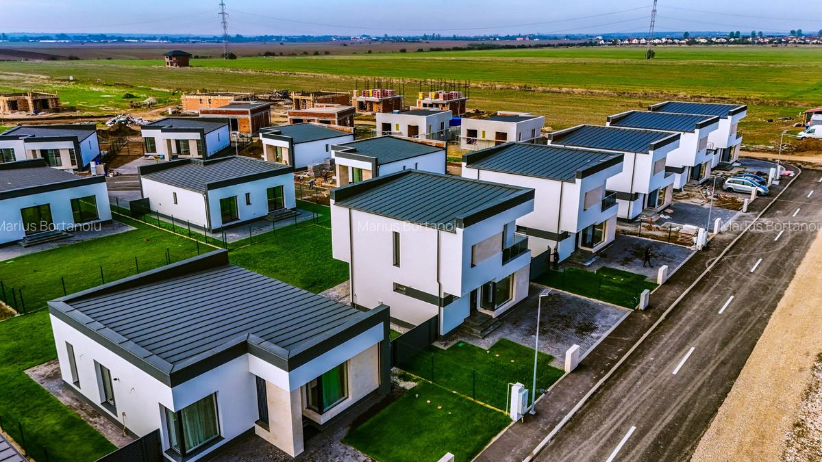 Casă individuală | Terasă  | Curte 327 mp | Posibilitate RATE | Complex Nou - 5