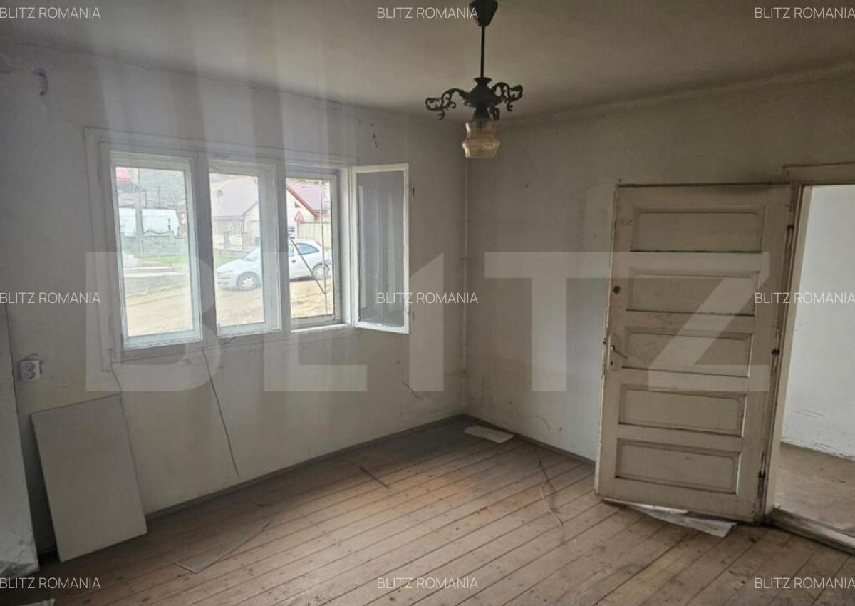 Casa veche cu 4 camere, demisol, teren 300 mp, zona Campen - 6