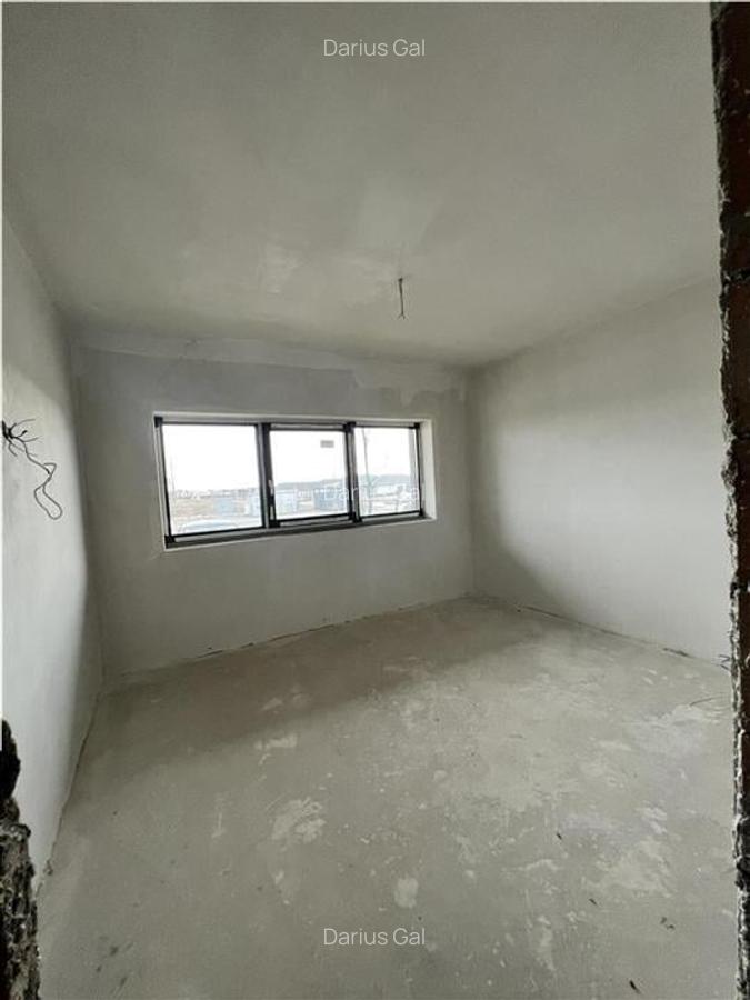 Apartament cu 3 camere decomandat în Sânmartin - 10