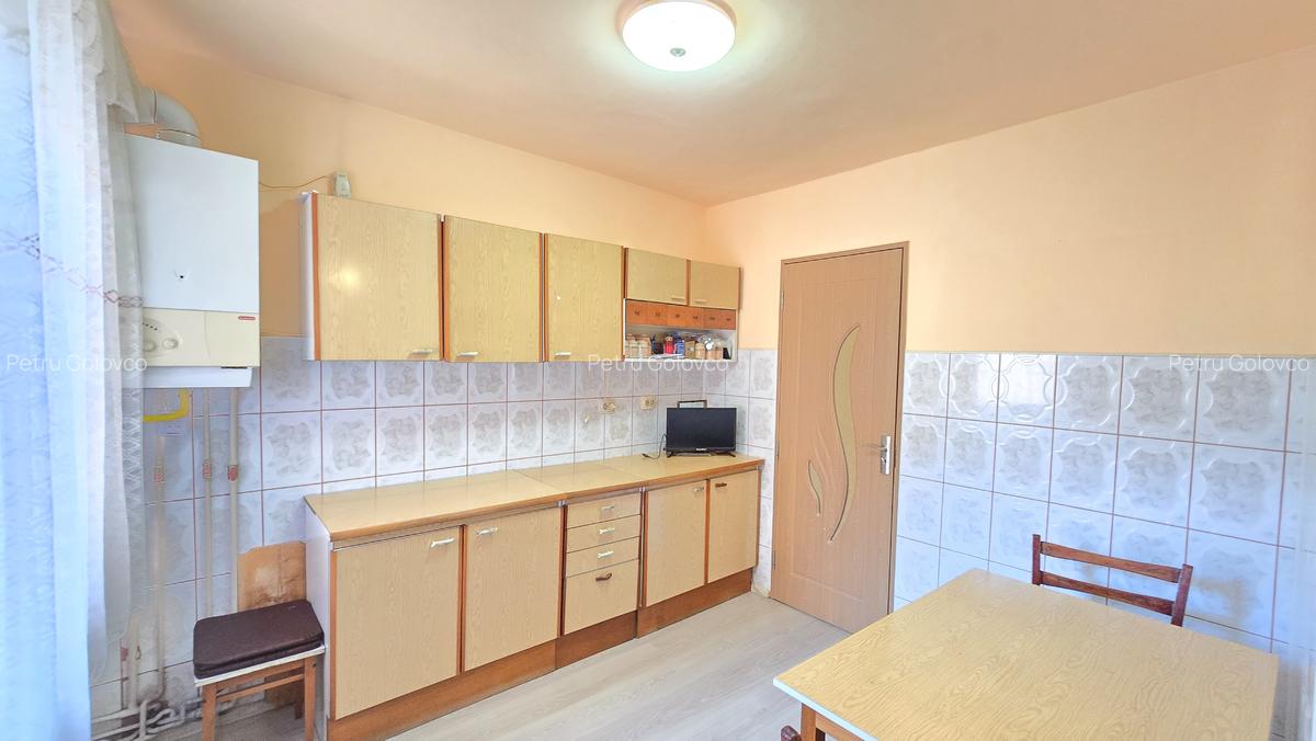 Apartament 3 Camere Suprafață Generoasă - 12 Apartament 3 Camere Suprafață Generoasă - 12
