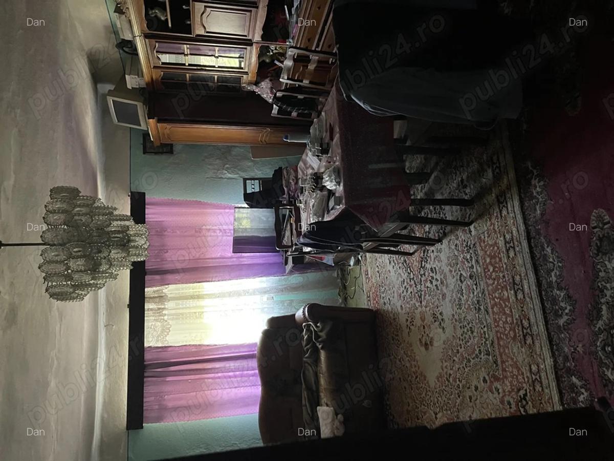Vand casa batraneasca Semlacul Mic, com Gataia - 1