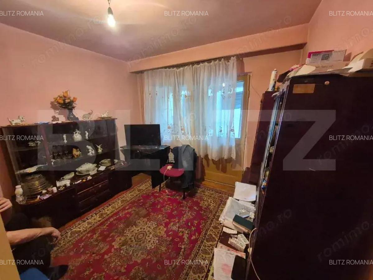 Apartament de vanzare, cu 2 camere, decomandat, zona Mihai Eminescu - 6