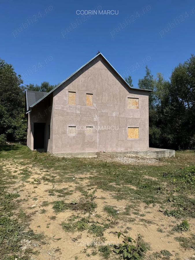 Vand casa structura lemn la rosu - 2