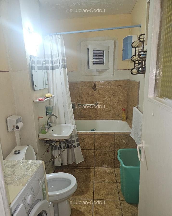 Apartament cu 3 camere in Zarnesti, zona Tohan Blocuri - 3