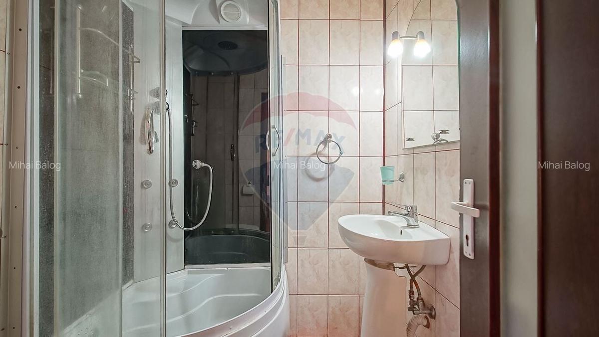 Casa / Vila cu 12 camere de vanzare in zona Astra - 7