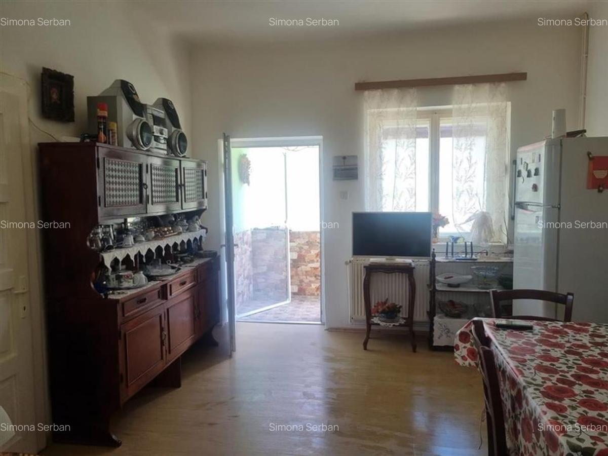 Casă individuală cu 8 camere în Central - 4
