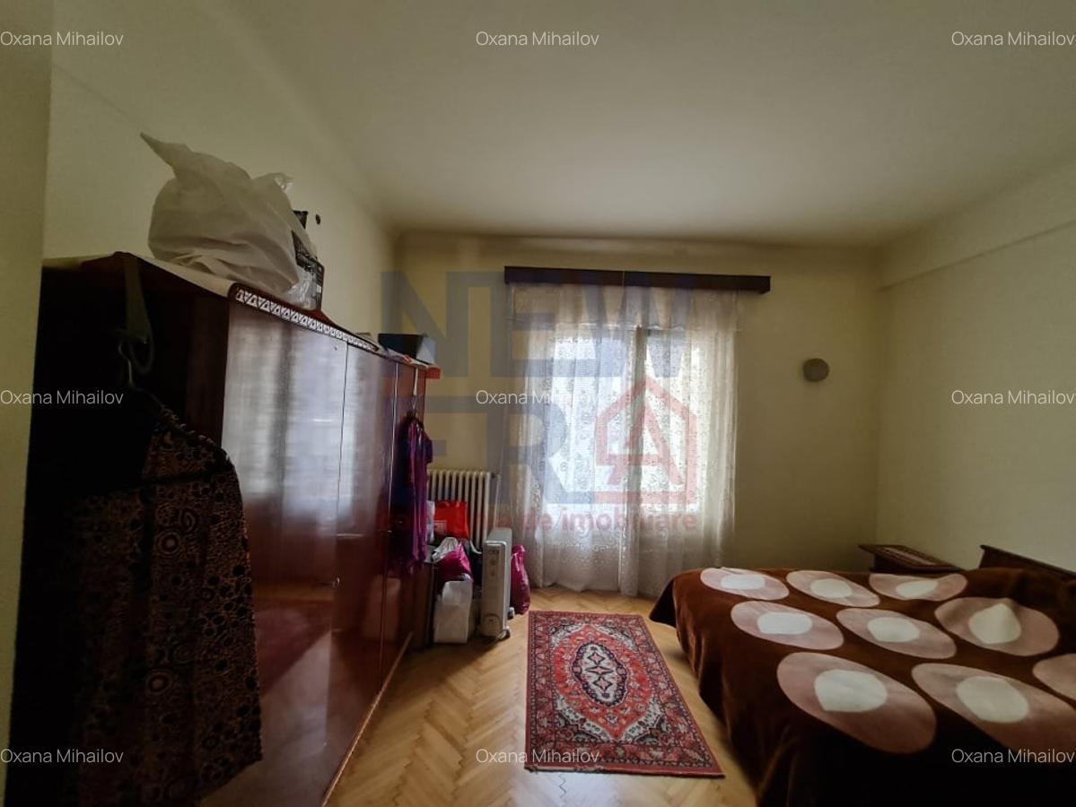 Apartament cu 4 camere semidecomandat în Universitate - 7