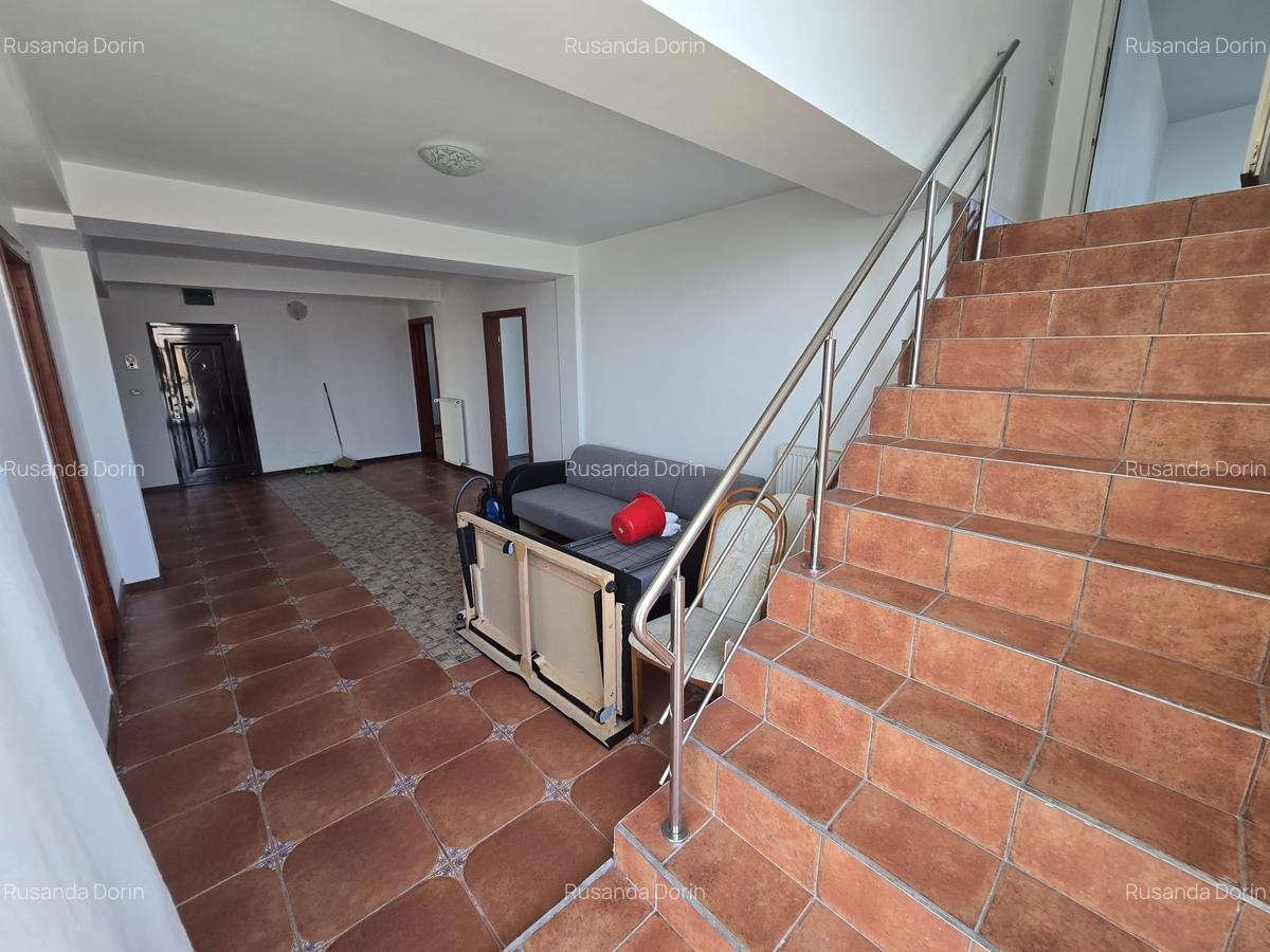 Apartament Spațios cu Curte de Închiriat în Ghiroda - Ideal pentru Familie sau B - 2