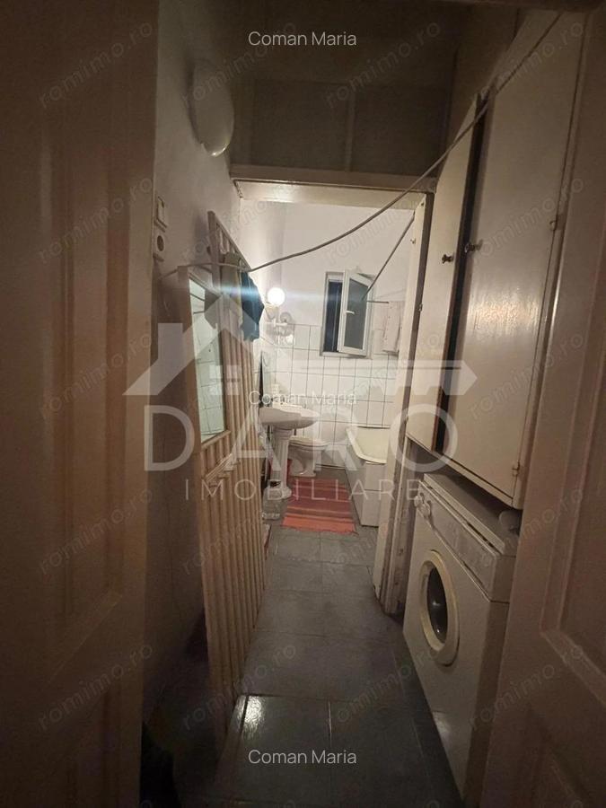 Casa primitoare, aproape de centru Str. Spitalul Vechi - 8