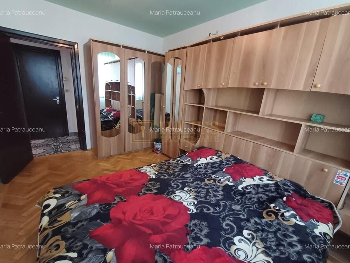 Apartament cu 3 camere decomandat, mobilat în Complex Studențesc - 2