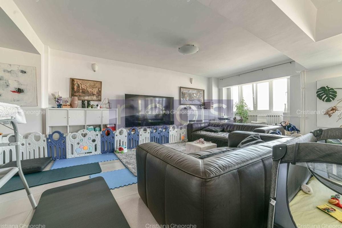 Apartament cu 5 camere decomandat, mobilat în Decebal - 3