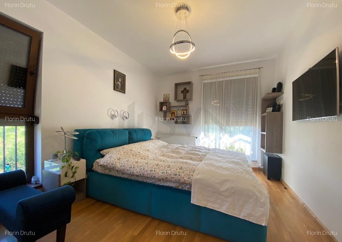 Apartament 3 camere - mobilat -2 parcari incluse - 7
