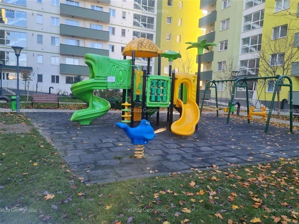 Apartament cu 2 camere decomandat, mobilat în Tractorul - 10
