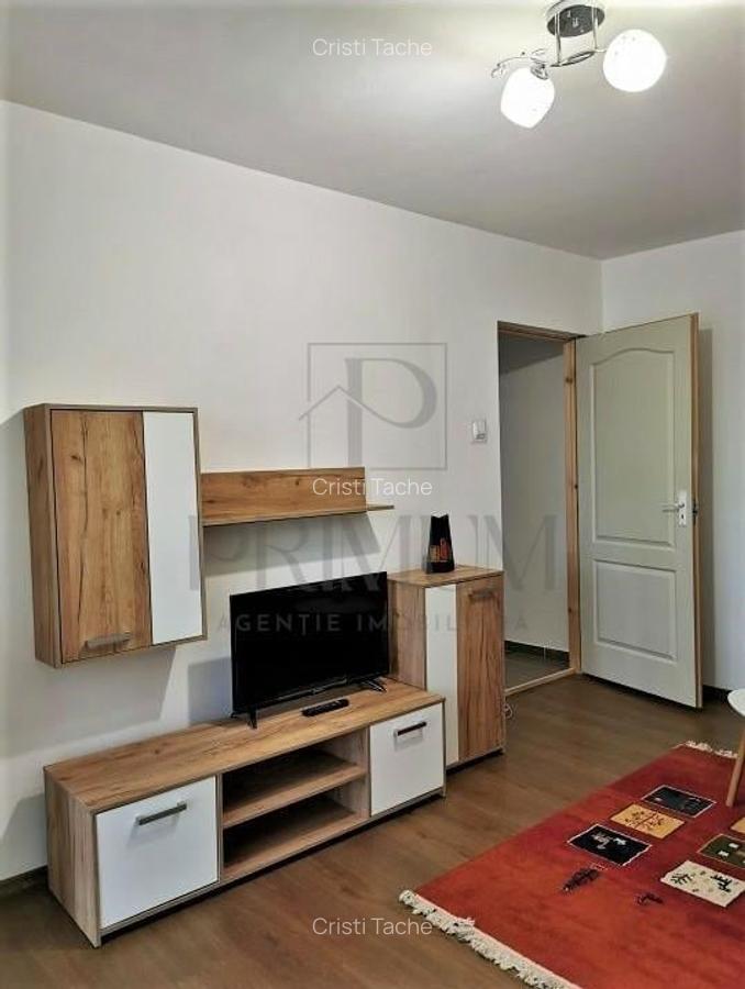 Apartament cu 4 camere decomandat în Dacia - 8
