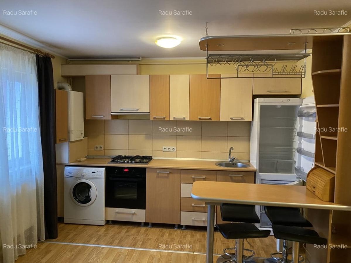 Apartament tip mansarda 2 camere strand str barsei - 3