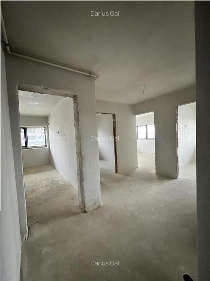Apartament cu 3 camere decomandat în Sânmartin - 3