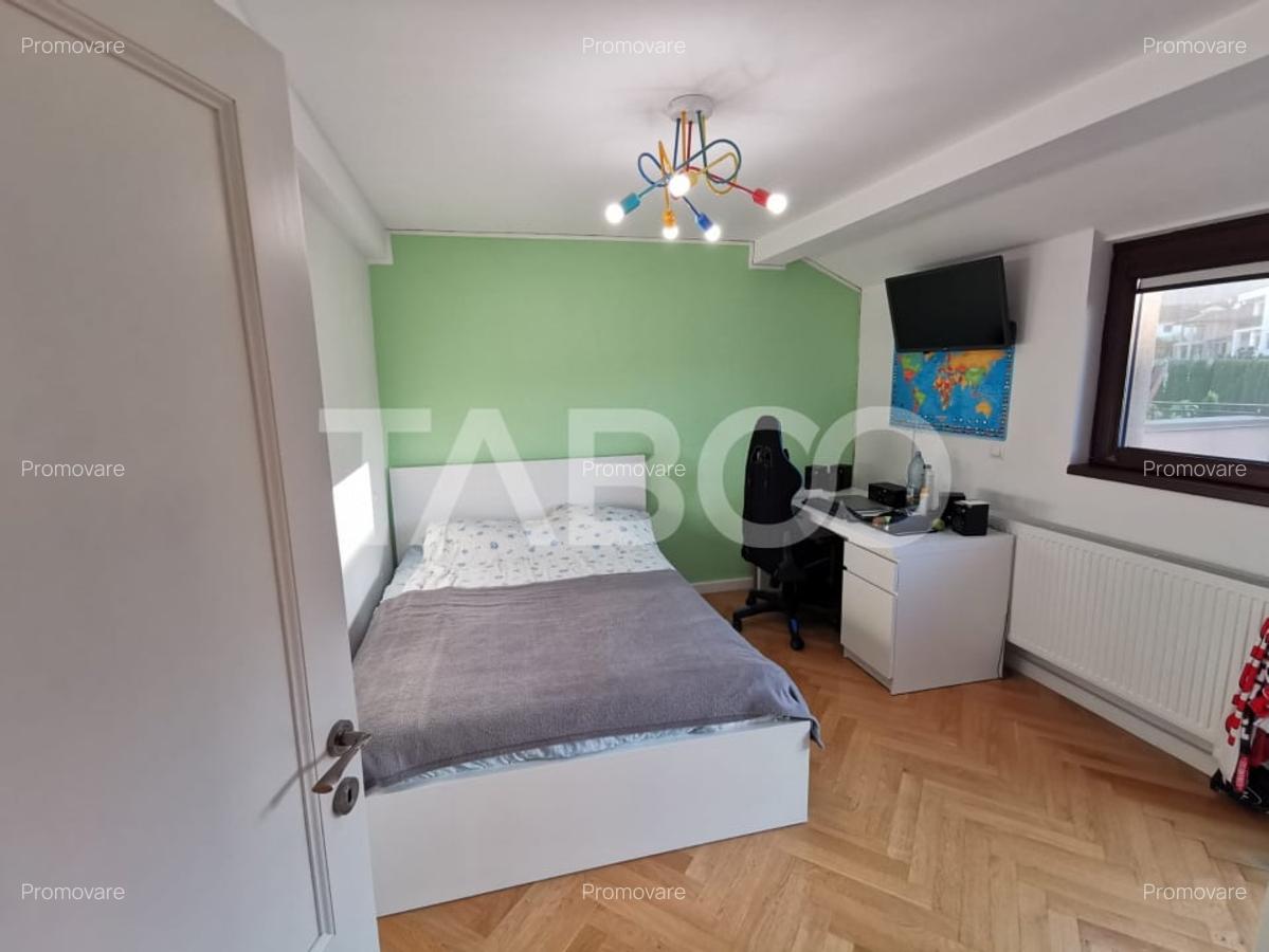 Casa de vanzare cu 4 camere decomandate si garaj in Cisnadie - 9