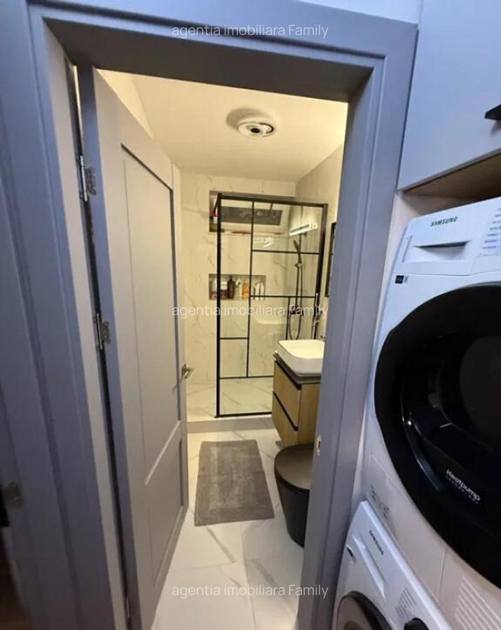 Apartament cu 3 camere decomandate Zona Ultracentrala - 3