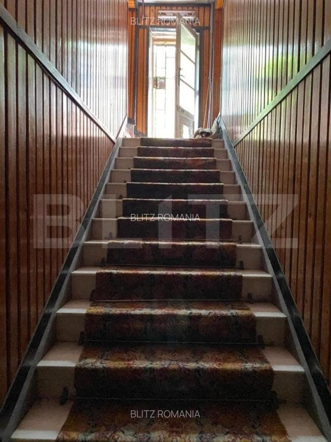 Apartament de 4 camere, decomandat, 212 mp si teren, zona Neptun - 5
