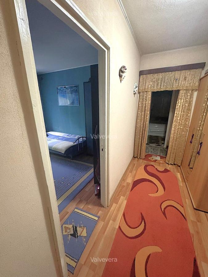 Apartament spatios, trei camere semidecomandate, etaj 1 din 4, Tiglina 3 - 7
