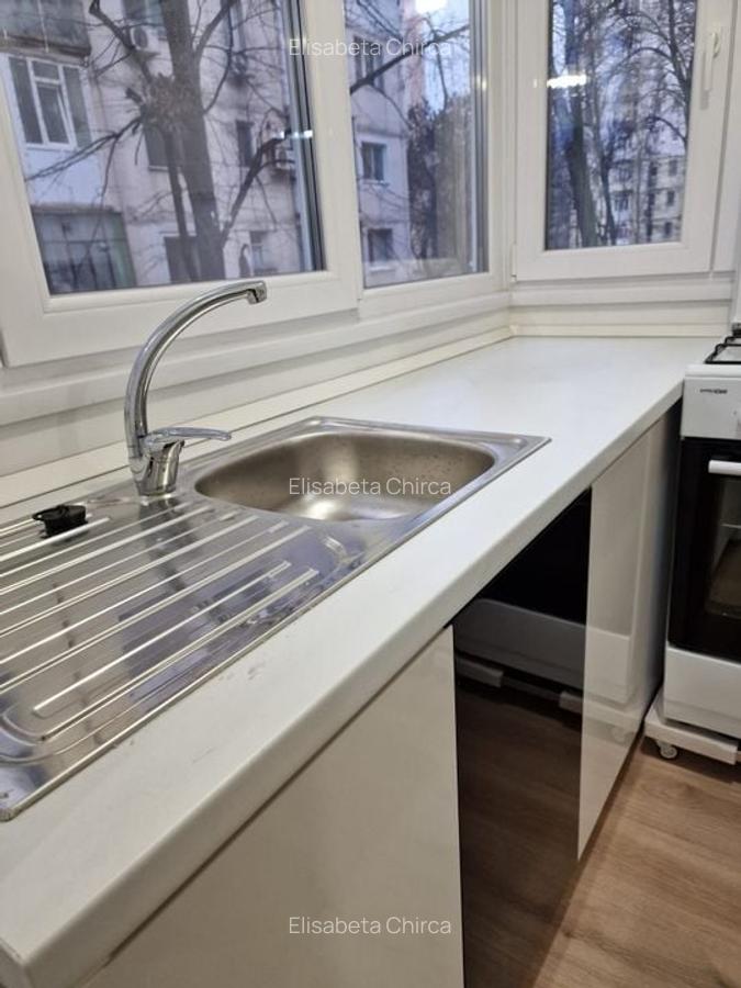 Zona Eroii Revolutiei  Brancoveanu  38 mp bloc nou mobilata parcare - 19